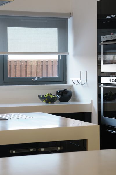 Системы рулонных штор, SG 4910, Room shot "Kenny Miller Home", Edinburgh, United Kingdom